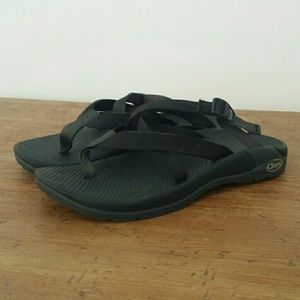 Womens Black Chaco Sandals Size 9